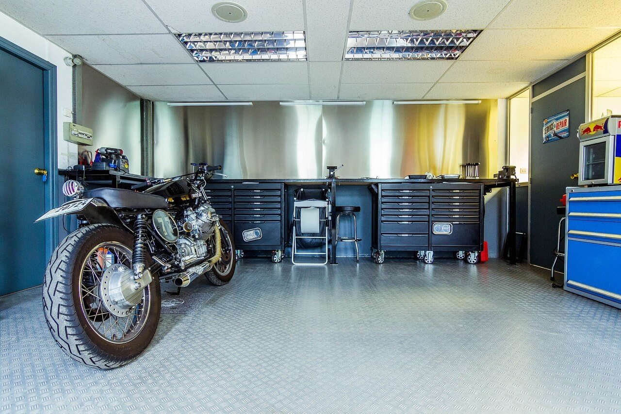 Como organizar e decorar oficina de moto decoração